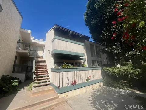 MLS: SR26096132