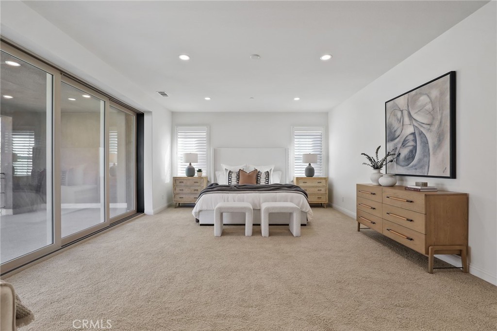 THE OAKS - Residential