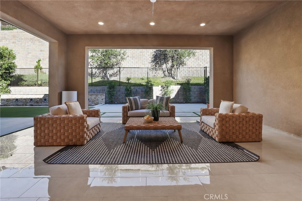 THE OAKS - Residential