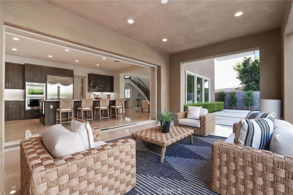 THE OAKS - Residential