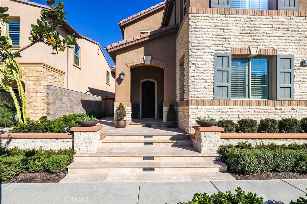 THE OAKS - Residential