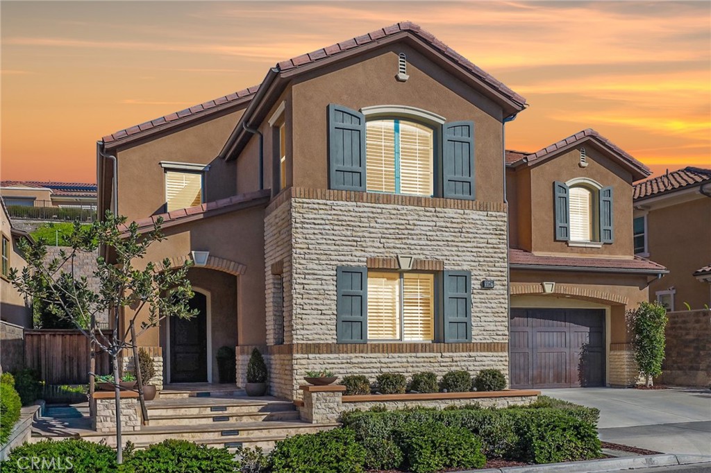 THE OAKS - Residential