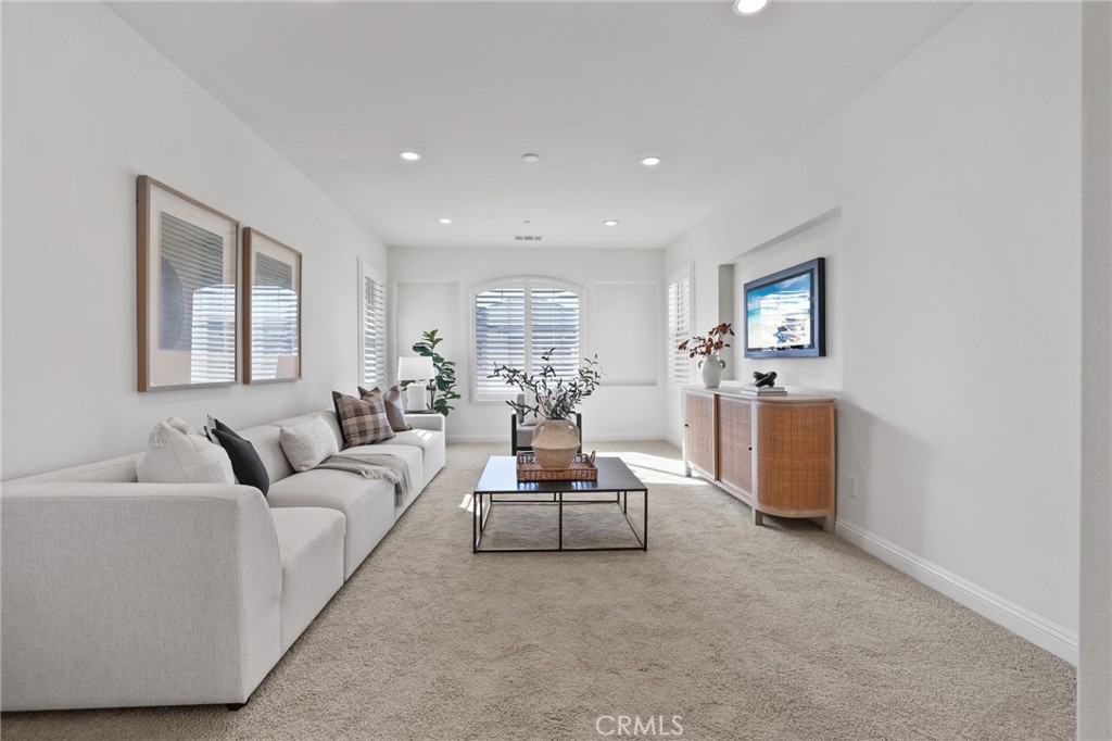 THE OAKS - Residential