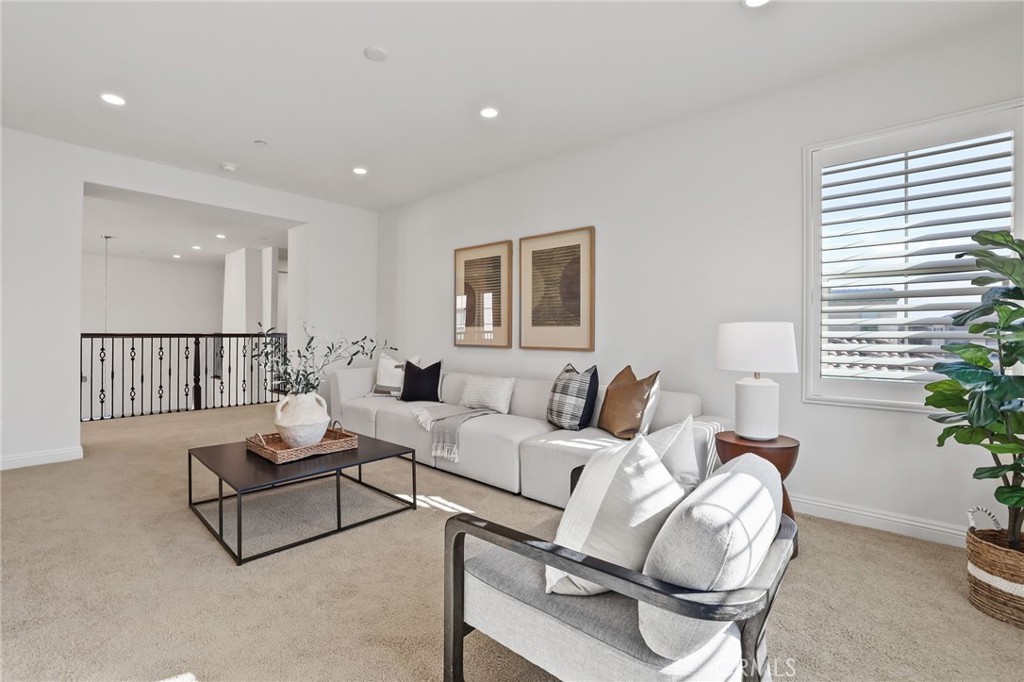 THE OAKS - Residential