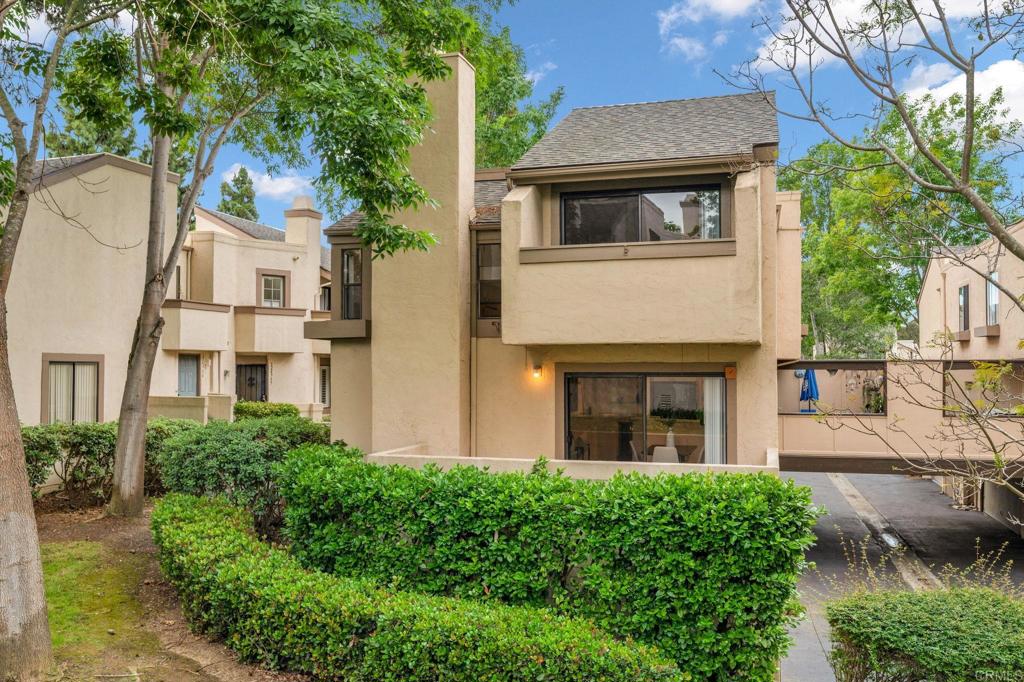 3235 Via Alicante 52