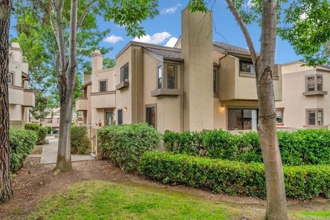 3235 Via Alicante 52 La Jolla CA 92037