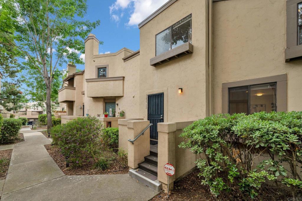 3235 Via Alicante 52