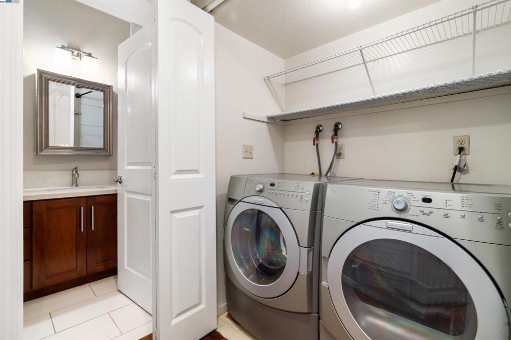 CENTERVILLE - Residential