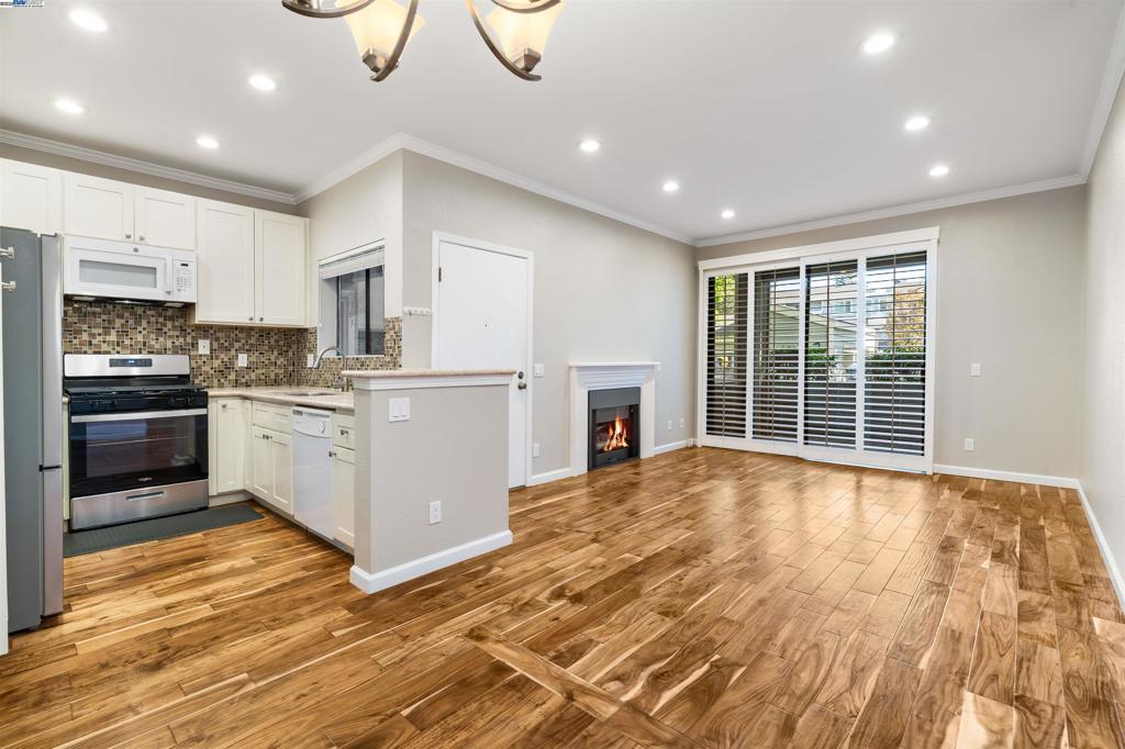 CENTERVILLE - Residential