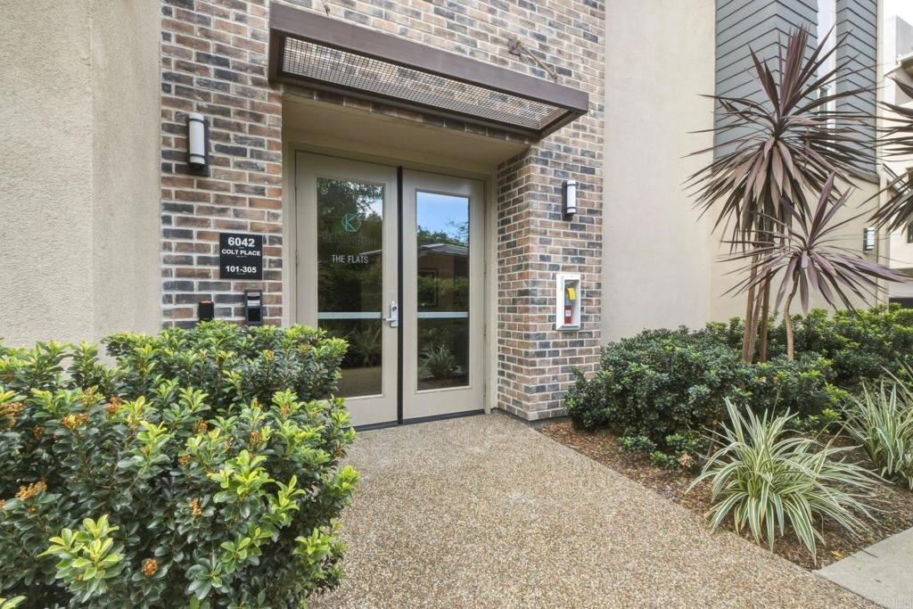 6042 Colt Place 303