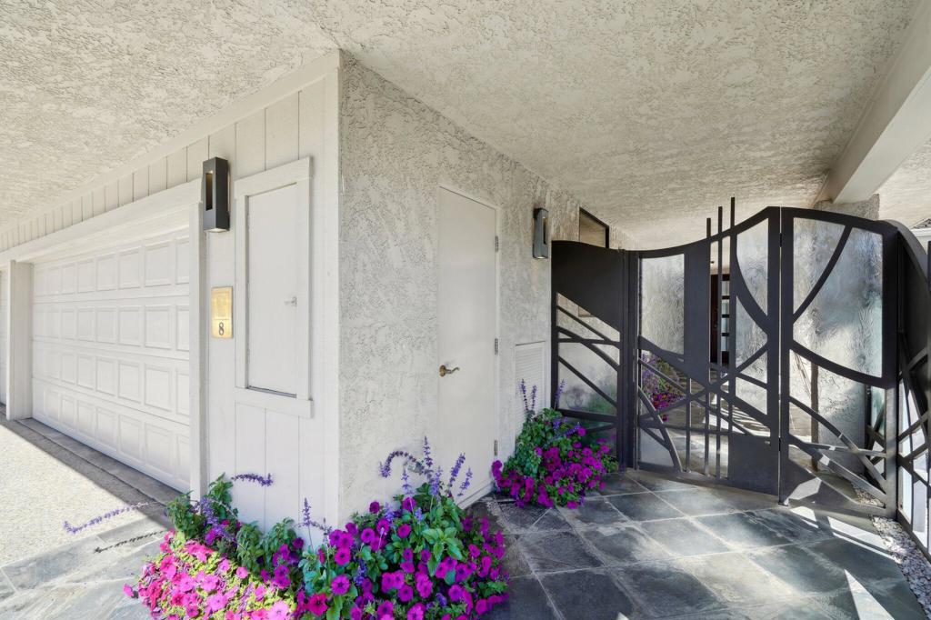 The Springs C.C. - Residential