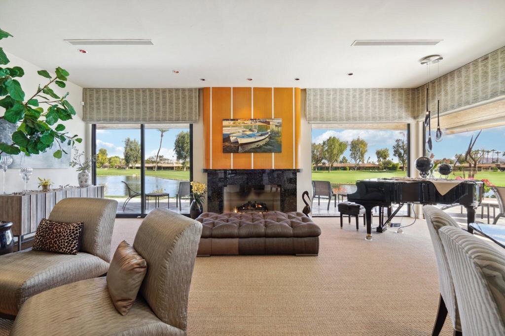 The Springs C.C. - Residential