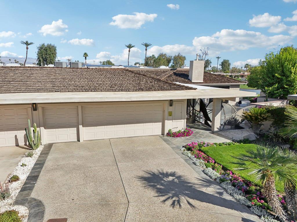 The Springs C.C. - Residential