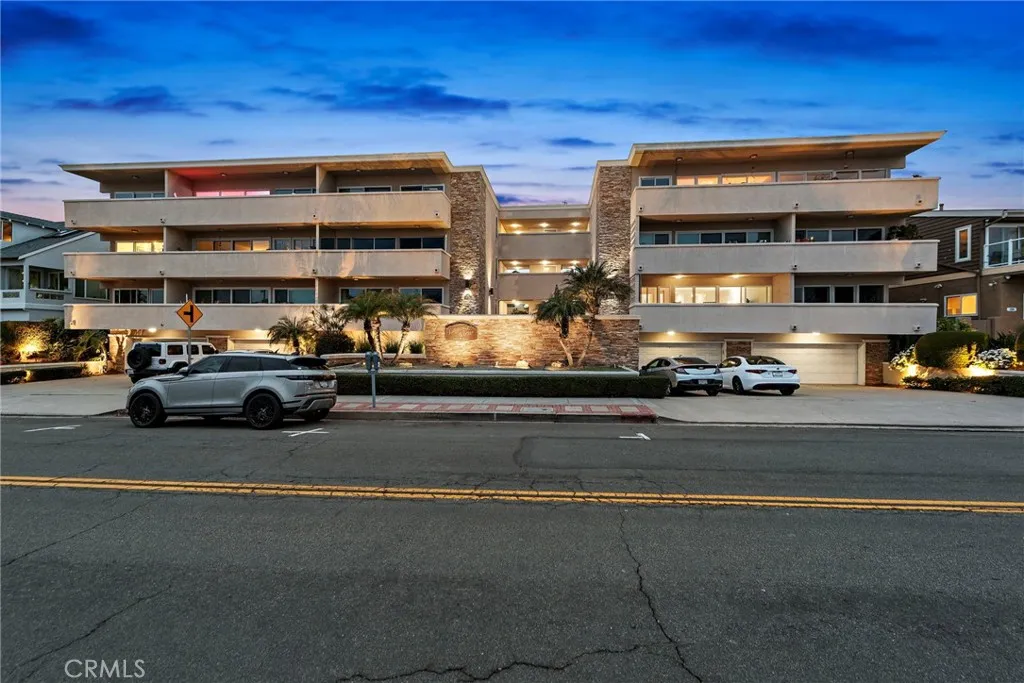 Laguna Beach, California 92651, United States, 2 Bedrooms Bedrooms, ,2 BathroomsBathrooms,Residential,Active,118449