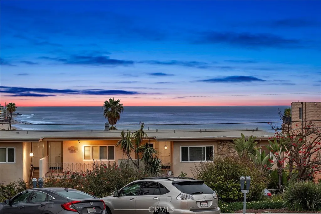 Laguna Beach, California 92651, United States, 2 Bedrooms Bedrooms, ,2 BathroomsBathrooms,Residential,Active,118449