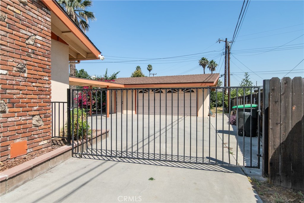 25070 Tulip Avenue