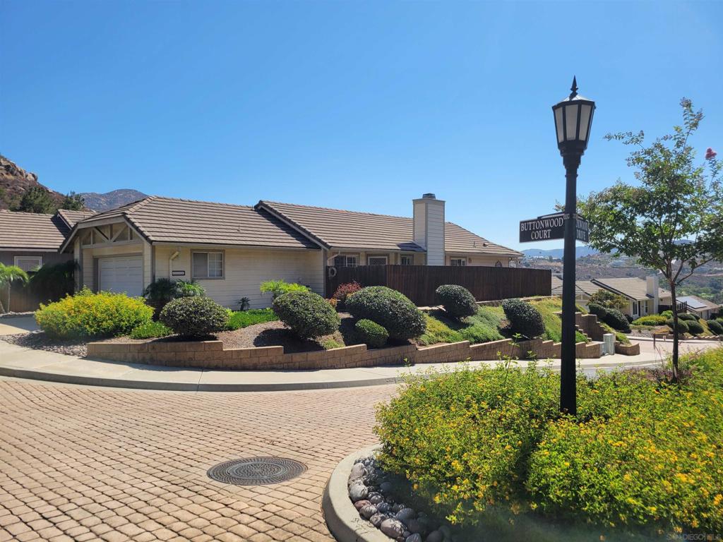 1285 Buttonwood Ct CT