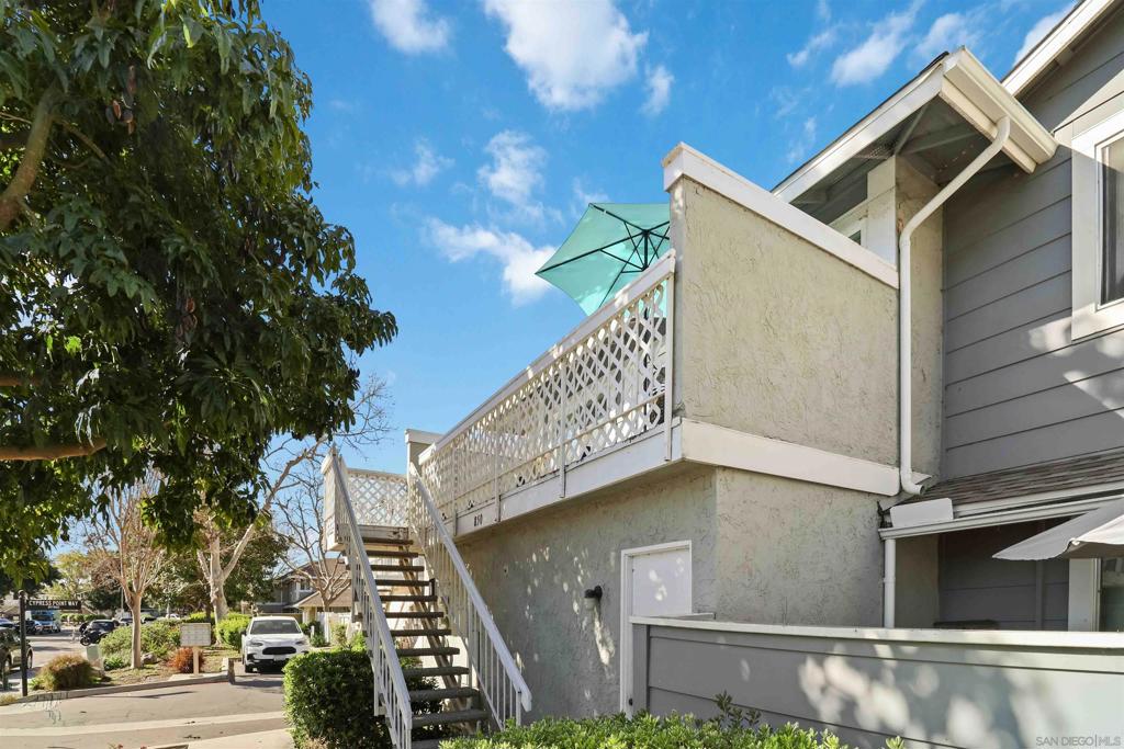 850 Cypress Point Way