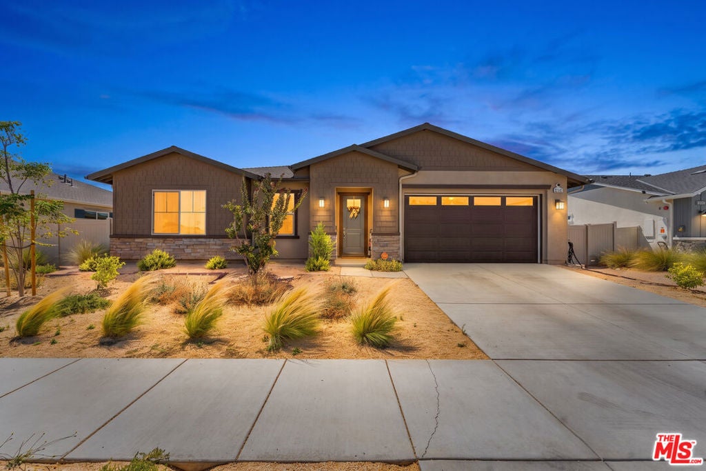 Photo of 42831 Coronet Drive, Lancaster, CA 93536 (MLS # 26866969)