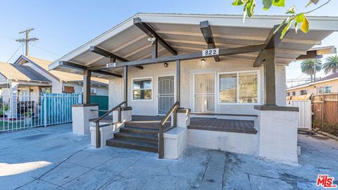 Photo of 820 W 76th Street, Los Angeles, CA 90044 (MLS # 26641291)