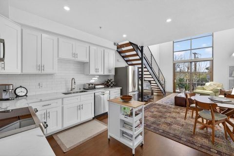 Photo of 925 The Alameda #315, San Jose, CA 95126 (MLS # ML82034973)