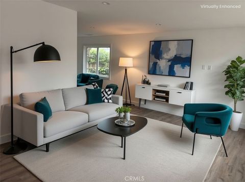 Photo of 2410 Gates Avenue, Redondo Beach, CA 90278 (MLS # SB25280895)