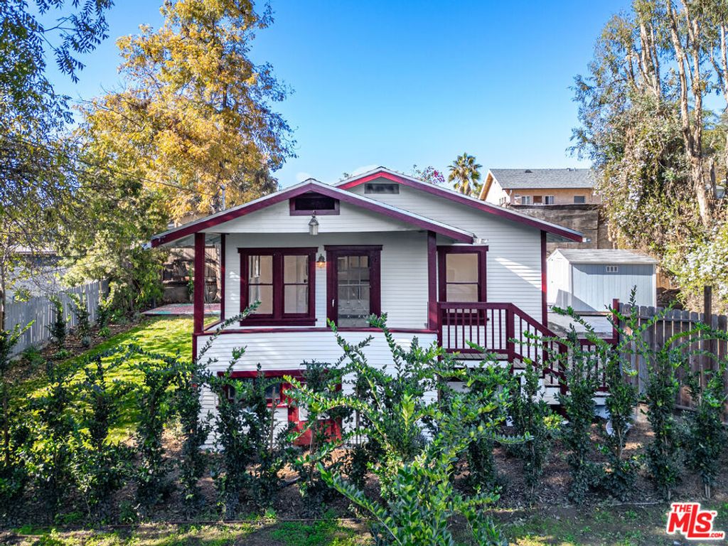 Photo of 354 N Avenue 57 Ave, Los Angeles, CA 90042 (MLS # 26648005)