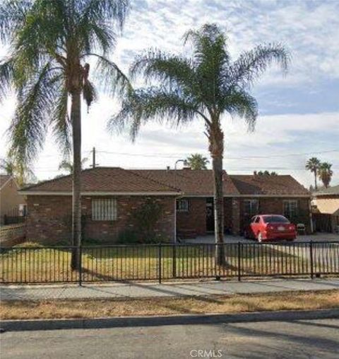 132 S Acacia Rialto CA 92376