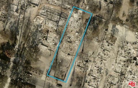 683 E Pine Street Altadena CA 91001