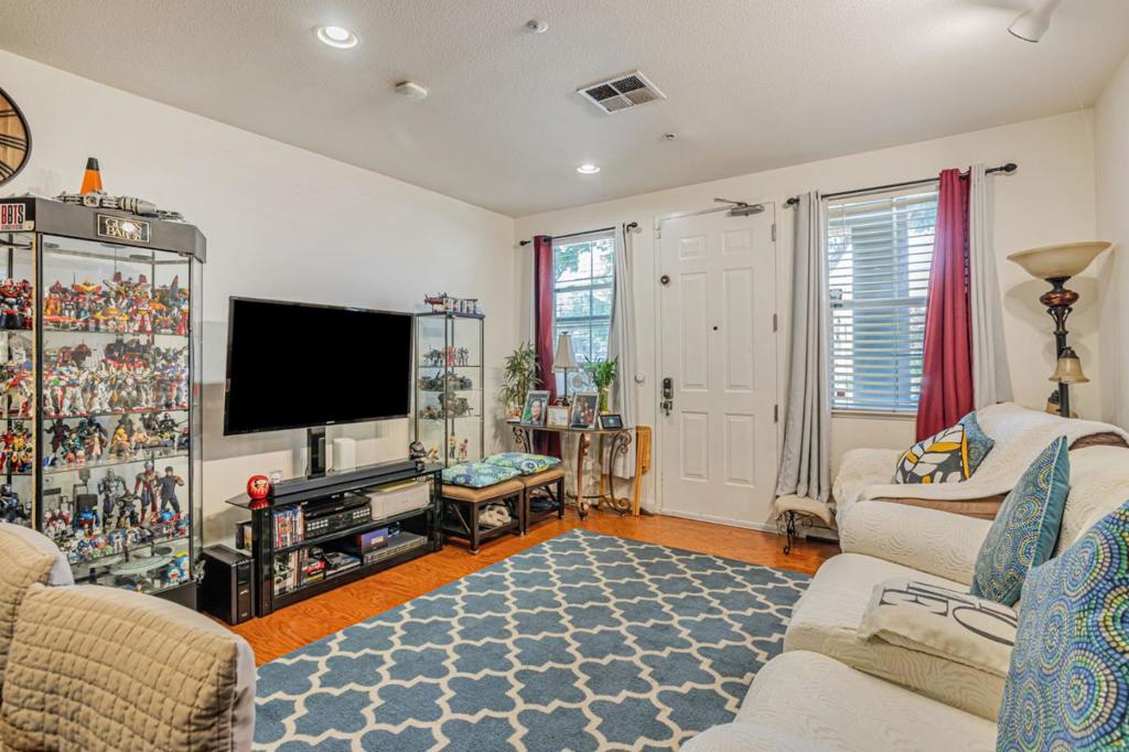 88 N Jackson Avenue 105