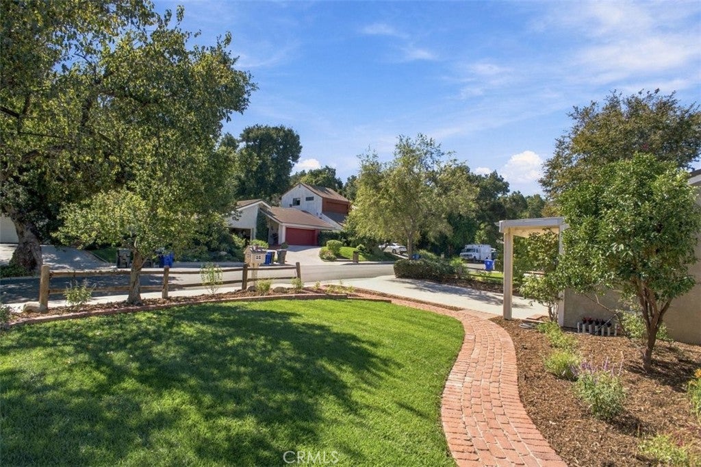 23341 Alamos Lane