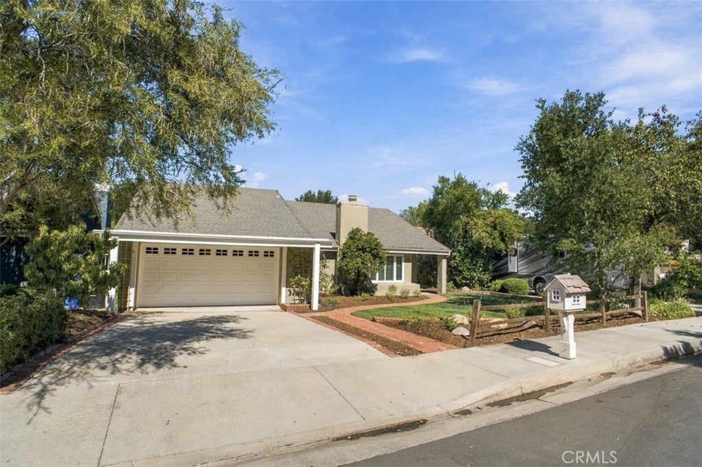 23341 Alamos Lane