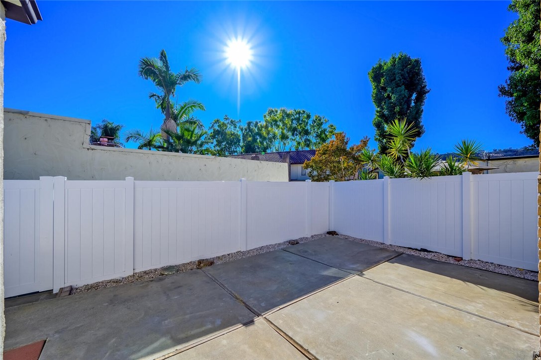 Casitas Capistrano (CT) - Residential Lease