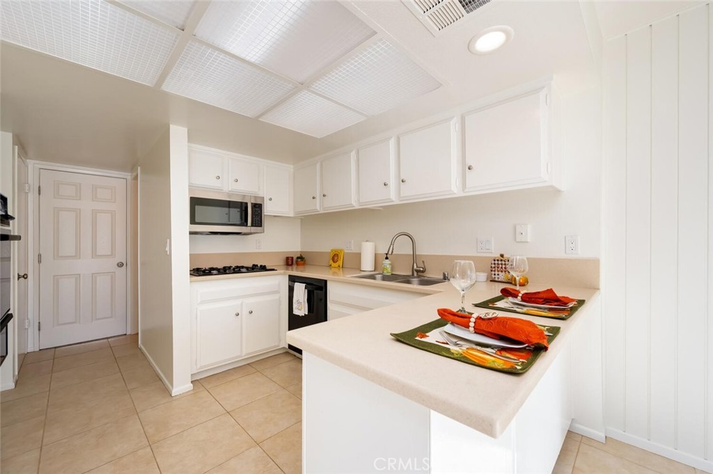 Casitas Capistrano (CT) - Residential Lease