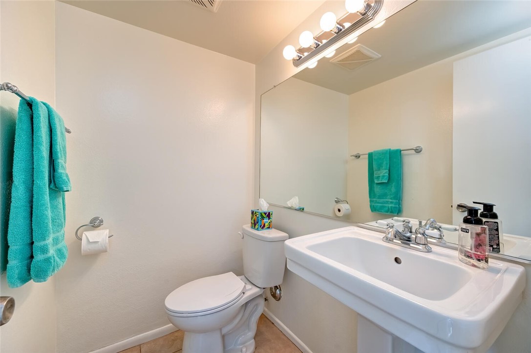 Casitas Capistrano (CT) - Residential Lease