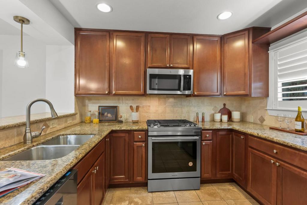 857 Carlisle Way 128