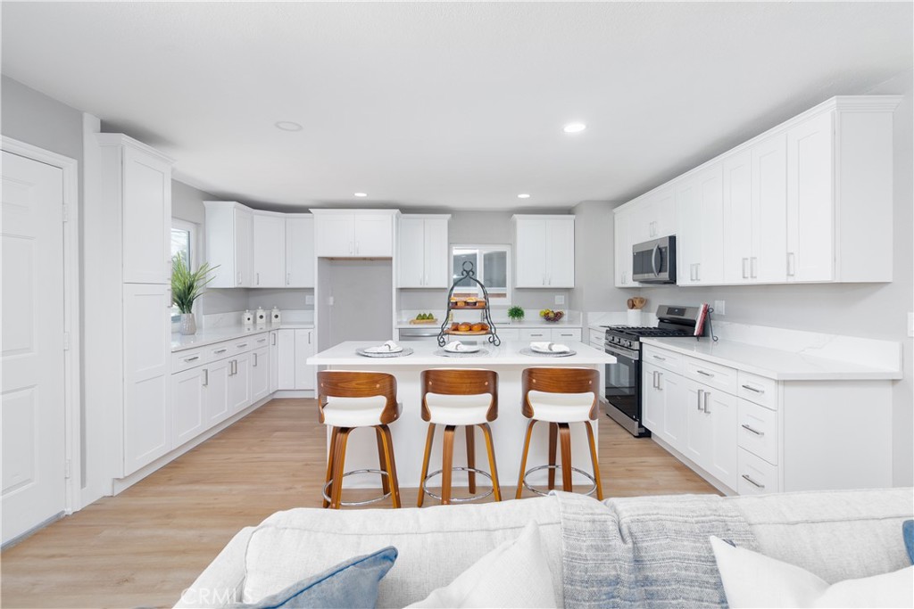 11914 Hastings