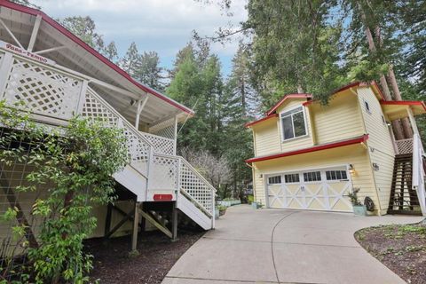 Photo of 14262 Laurel Place, Guerneville, CA 95446 (MLS # ML82032253)