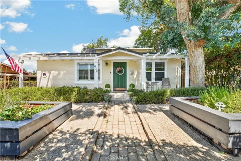 639 Mckinley Dr, Redlands, CA 92373 - MLS#: IG26198894