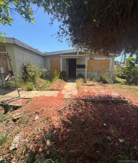 8603 Eileen St Spring Valley CA 91977