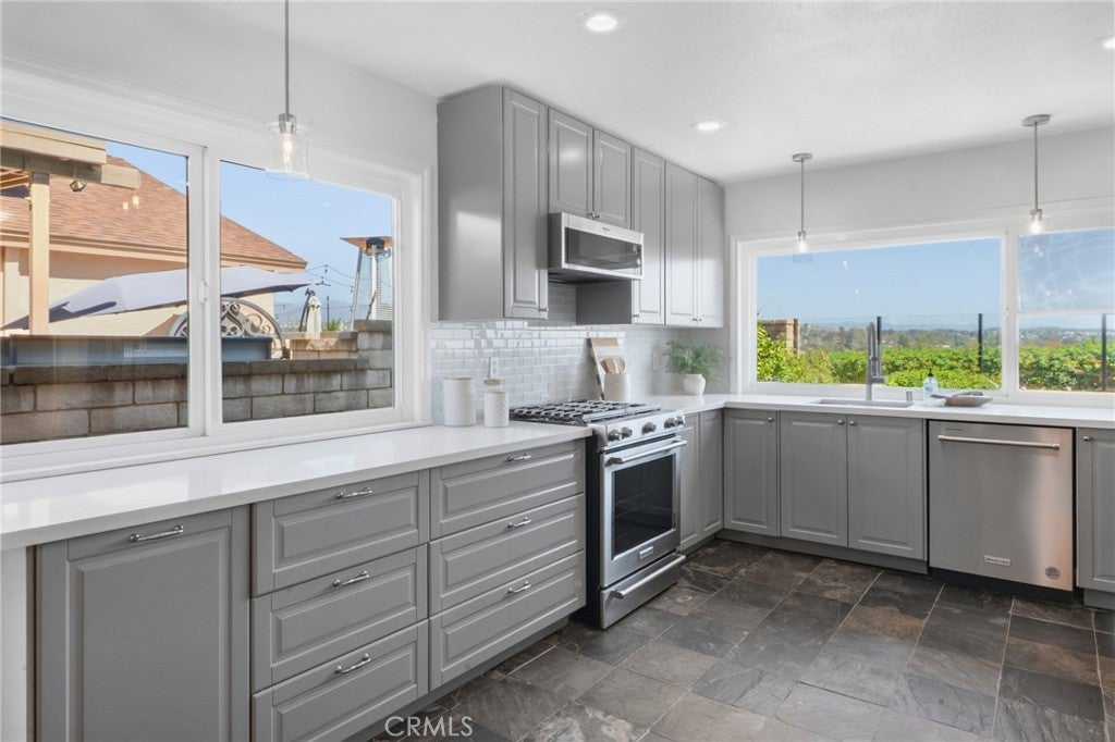 23436 Ancia Lane, Mission Viejo CA 92691 - Photo 17