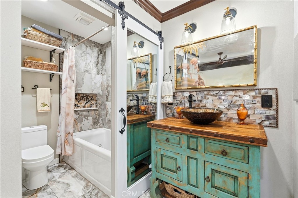 The Lakes (TLK) - Residential