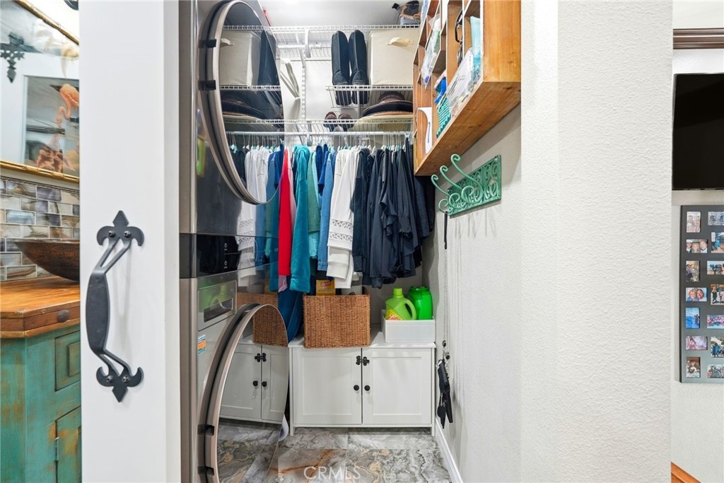 The Lakes (TLK) - Residential