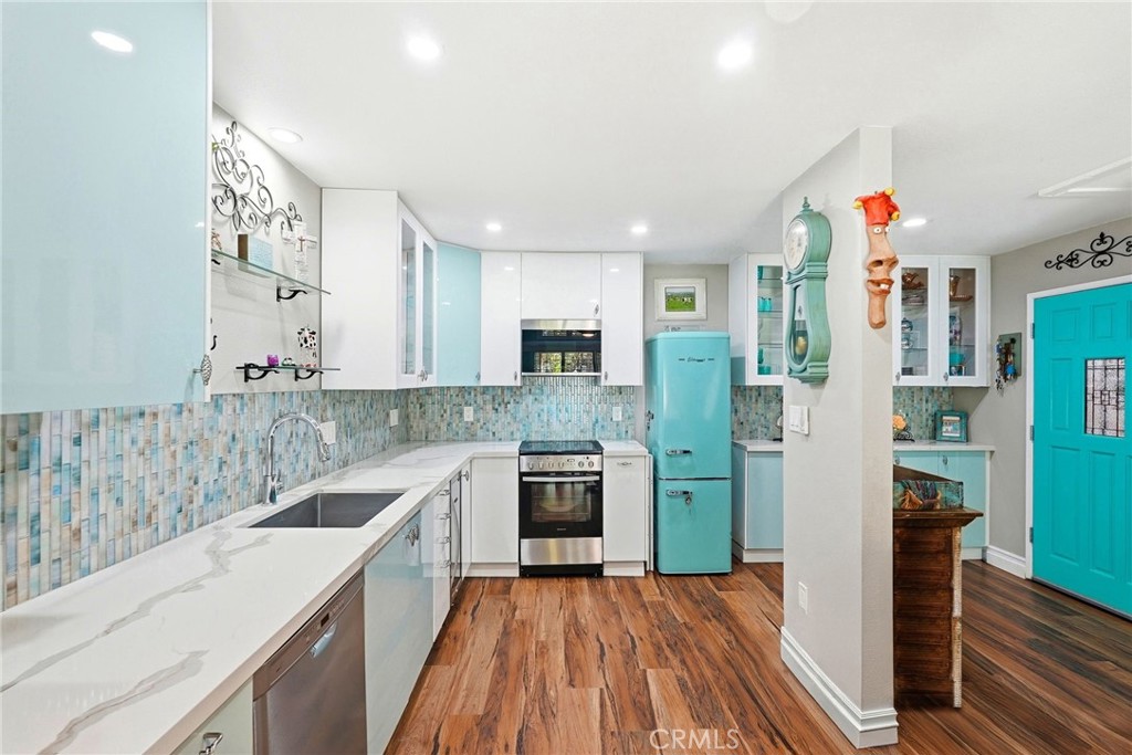 The Lakes (TLK) - Residential