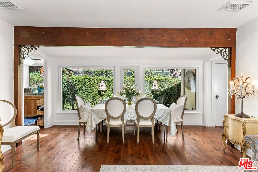 Photo of 1318 N Beverly Glen Boulevard, Los Angeles, CA 90077 (MLS # 26752547)