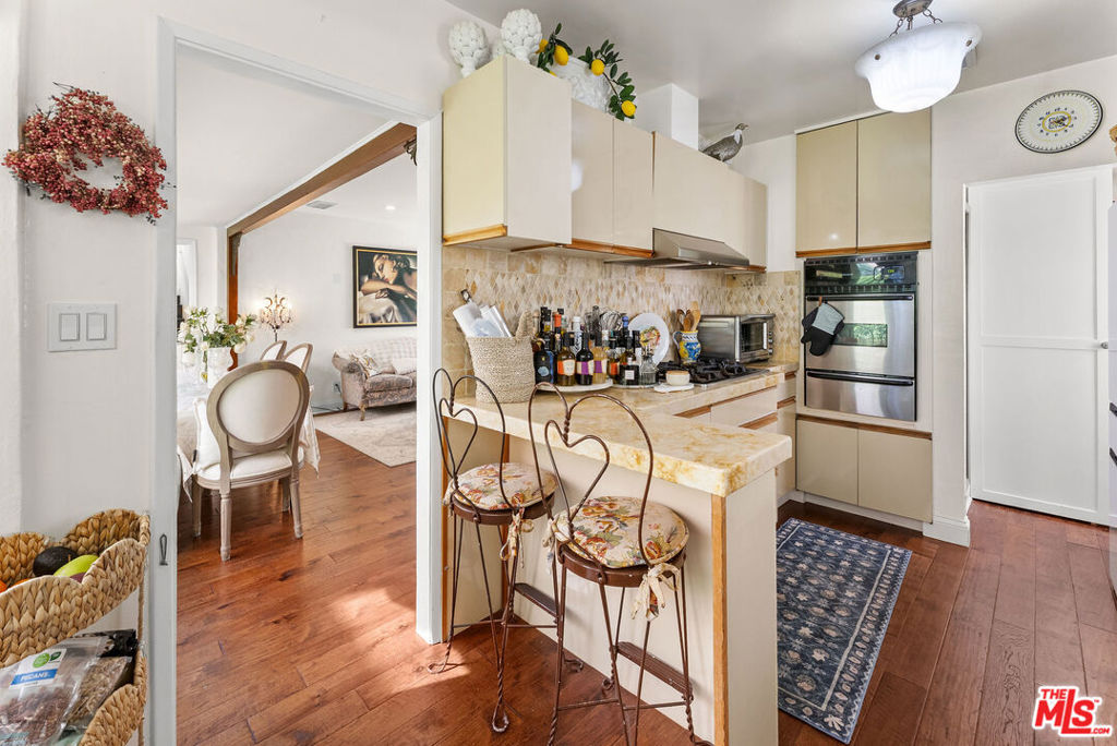 1318 N Beverly Glen Boulevard