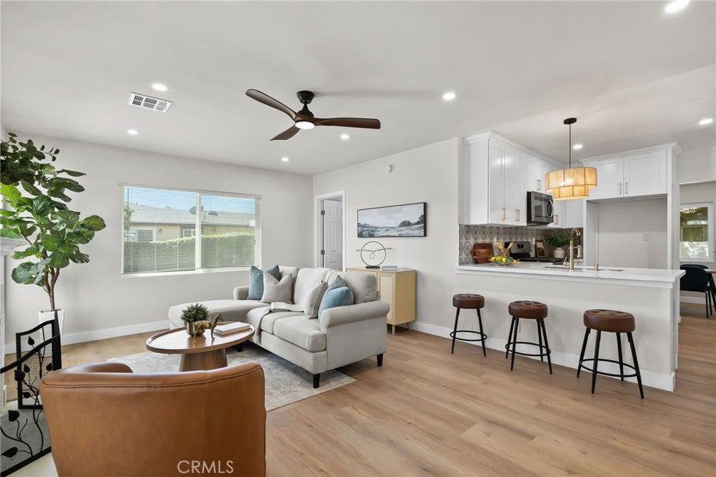 2225 Santa Anita
