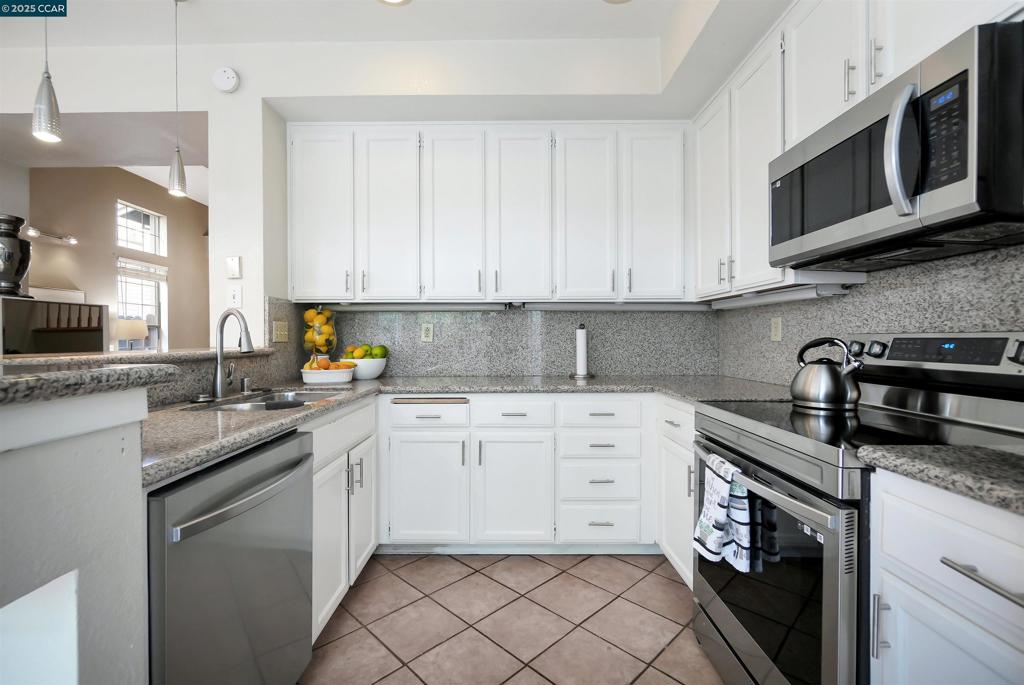 WILDWOOD AT VP - Residential