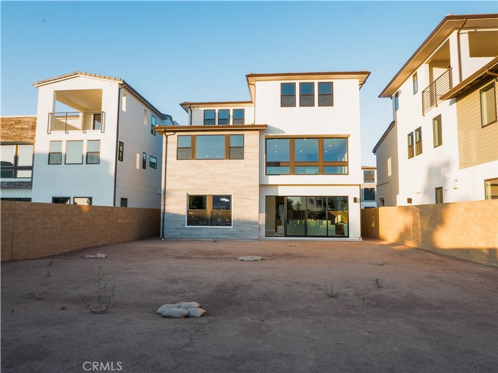 Photo of 221 Stage, Irvine, CA 92618 (MLS # TR25151238)