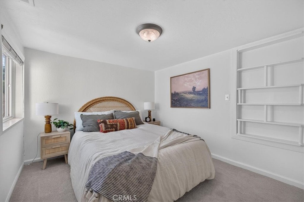 1381 Davis